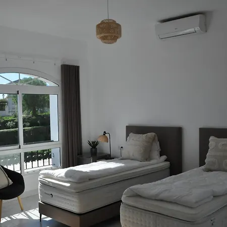ヴィラ Mijas Golf, Padel, Mountain, Sea View 6 Bedroom *